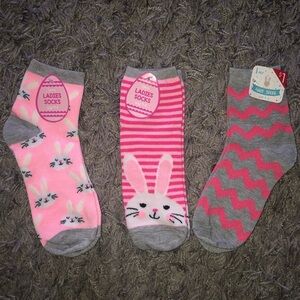 Women’s Spring Easter Socks, Sock Size 9-11, New With Tags